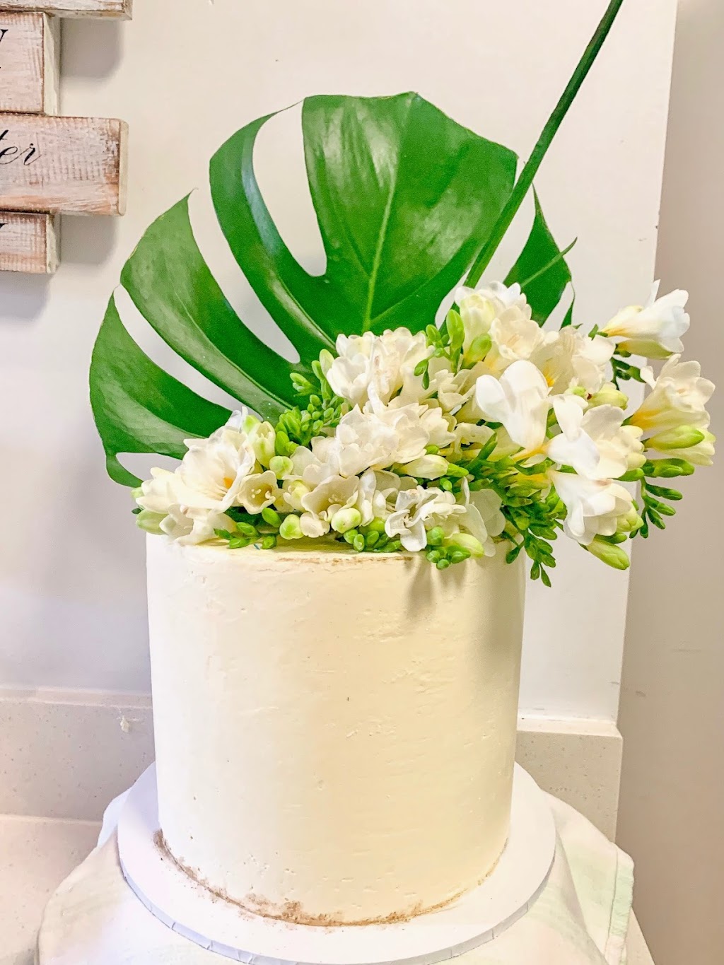 Philosophie Couture Cakes | bakery | 1079 Barrenjoey Rd, Palm Beach NSW 2108, Australia | 0450080212 OR +61 450 080 212