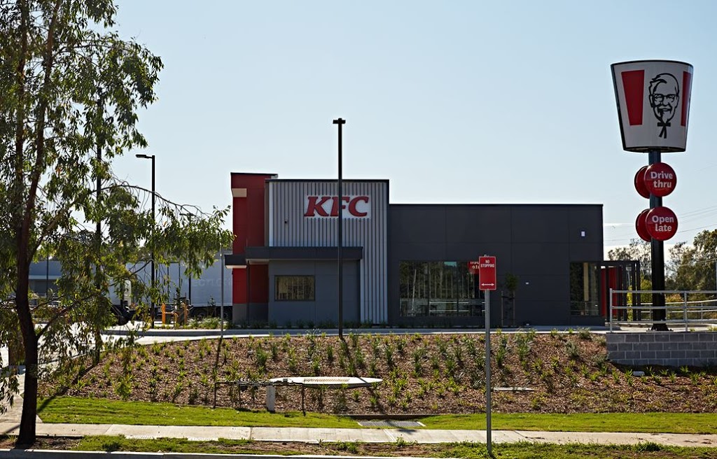 KFC Cranebrook | meal takeaway | 2 Renshaw St, Cranebrook NSW 2749, Australia | 0247496585 OR +61 2 4749 6585