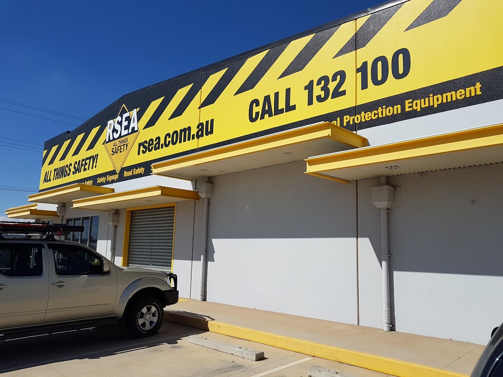 RSEA Safety Toowoomba | clothing store | 20 Carrington Rd, Toowoomba QLD 4350, Australia | 0746147800 OR +61 7 4614 7800