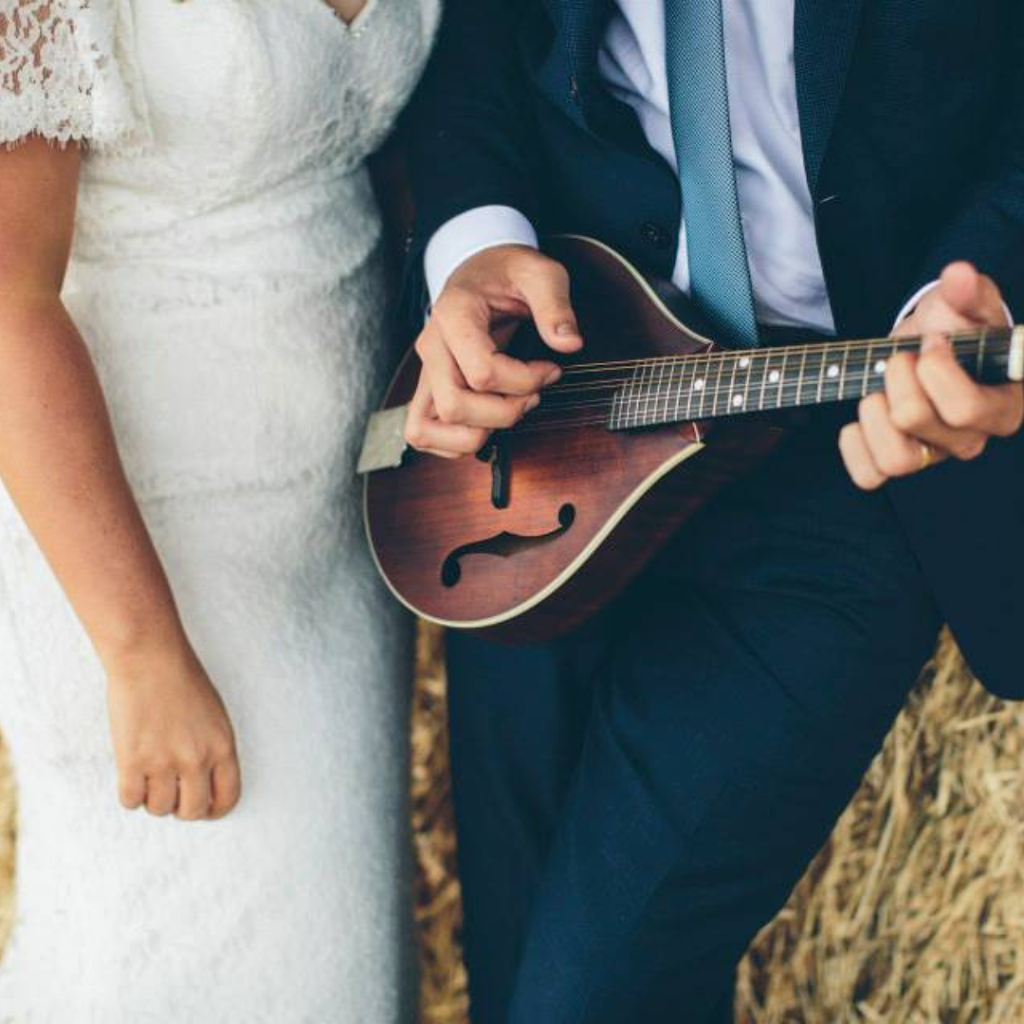 Geelong & Bellarine Celebrant Jo Nicholson- The Love Folk | 228 Fellows Rd, Point Lonsdale VIC 3225, Australia | Phone: 0414 256 901