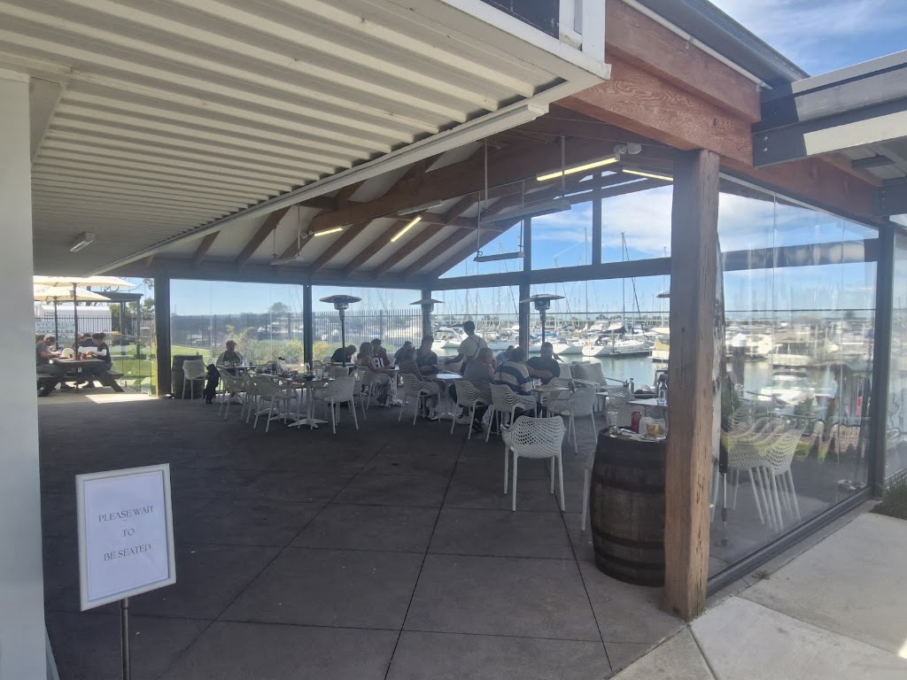 Harbourside Cafe | 17 Skinner St, Hastings VIC 3915, Australia | Phone: (03) 5910 4433