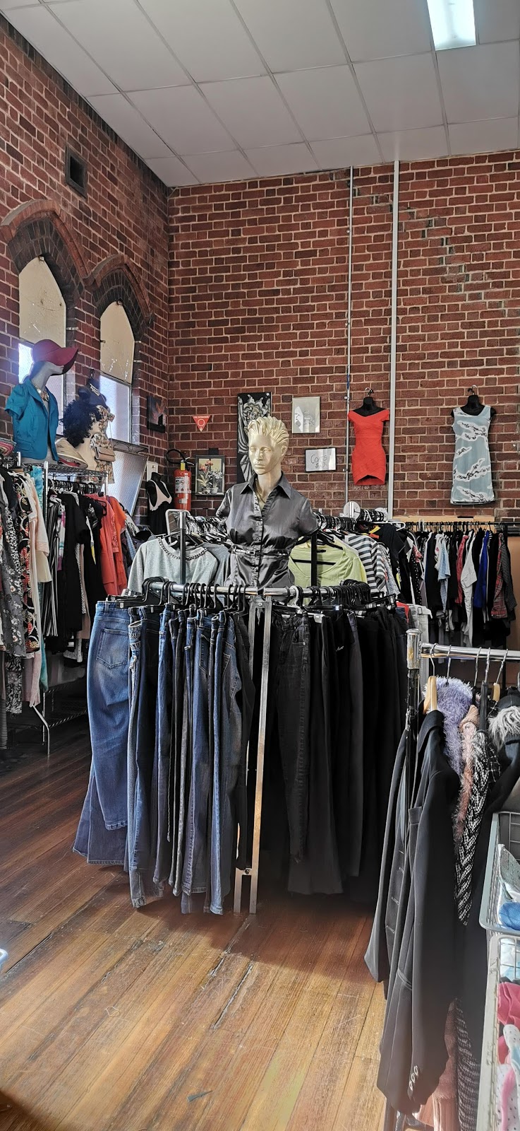 St Barts Opportunity Shop | store | 300 Burnley St, Richmond VIC 3121, Australia | 0394297223 OR +61 3 9429 7223