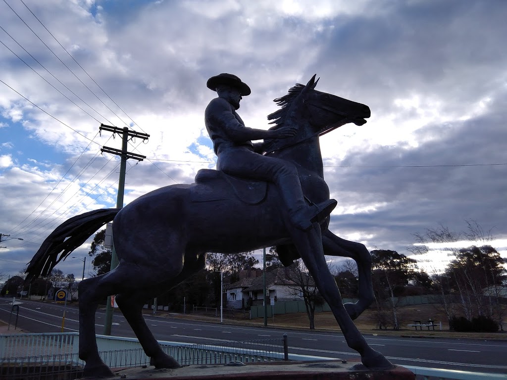 Thunderbolts Statue | tourist attraction | Uralla NSW 2358, Australia | 0267786420 OR +61 2 6778 6420