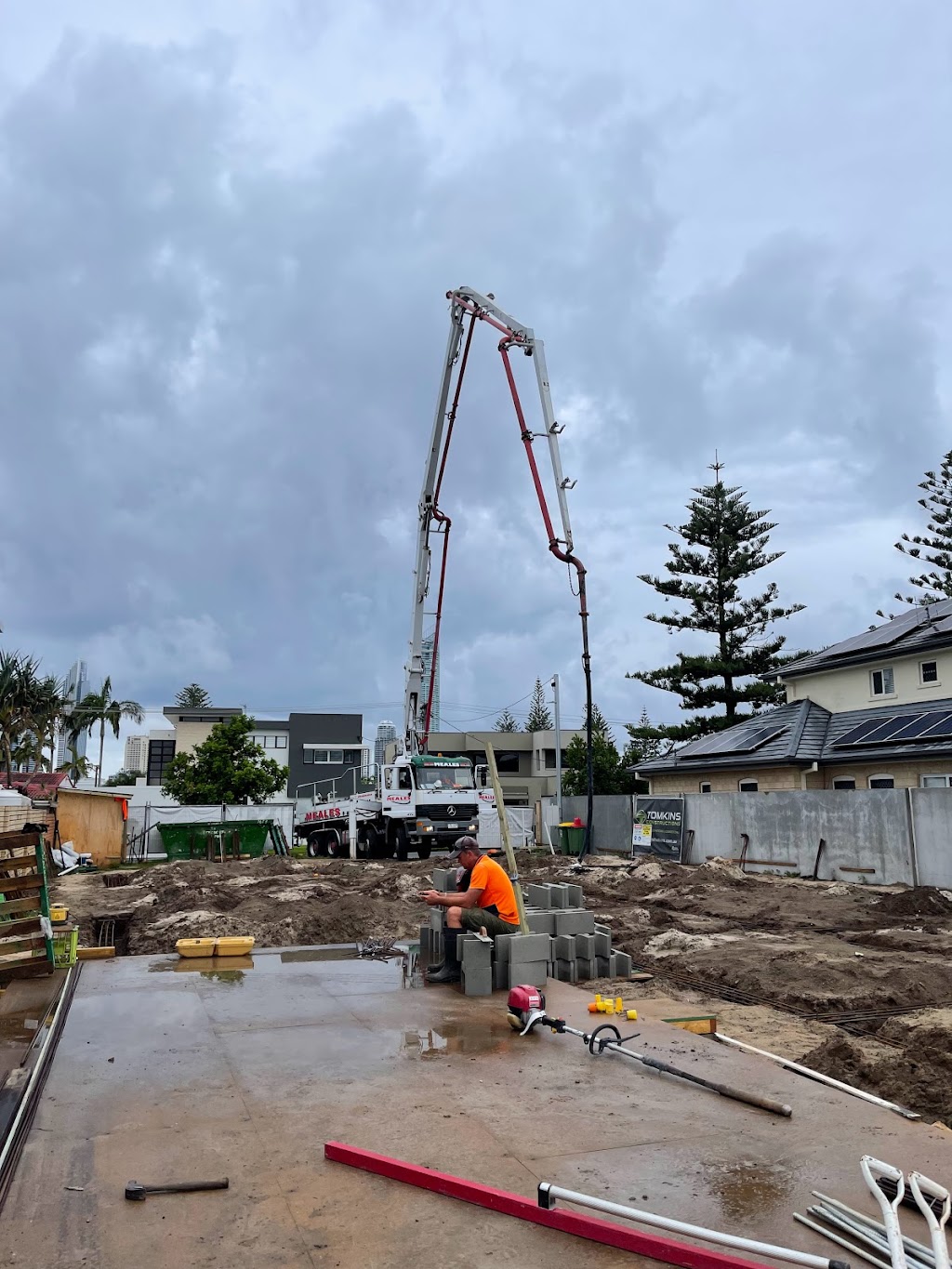 Russell Island block clearing and building services | 8 Lindwall St, Russell Island QLD 4184, Australia | Phone: 0400 448 228
