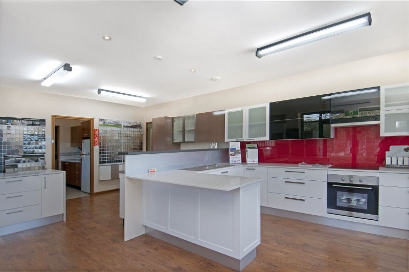 Les Martin Kitchens Central Coast Nsw | 6/5 Ketch Cl, Fountaindale NSW 2258, Australia | Phone: (02) 4388 5818