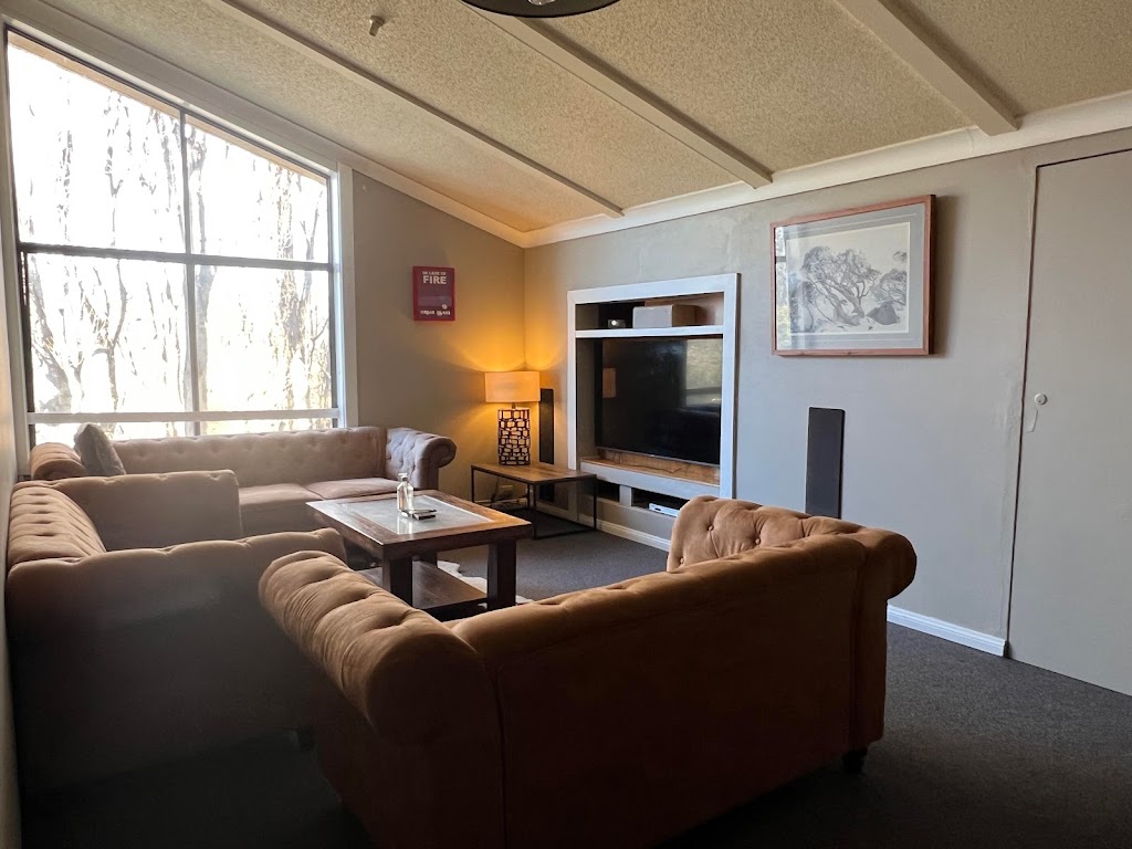 B & M SNOWY MOUNTAIN CLEANING SERVICES | NUGGETS CROSSING, 17 Townsend St, Jindabyne NSW 2627, Australia | Phone: 0458 514 133