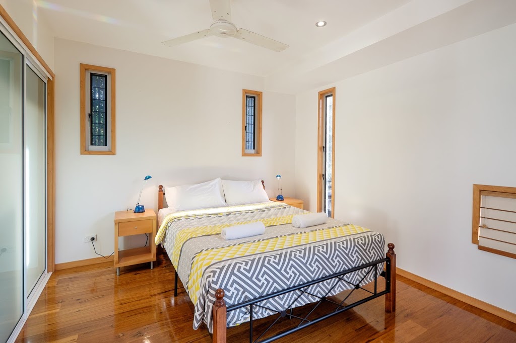 Casa Aurora Beach House | lodging | 3B Cutter St, Point Lookout QLD 4183, Australia | 0734153949 OR +61 7 3415 3949