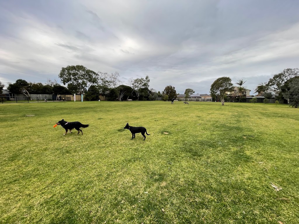 Iluka Reserve Fenced Dog Park | park | 5 Iluka Ave, Aspendale VIC 3195, Australia | 0413231485 OR +61 413 231 485