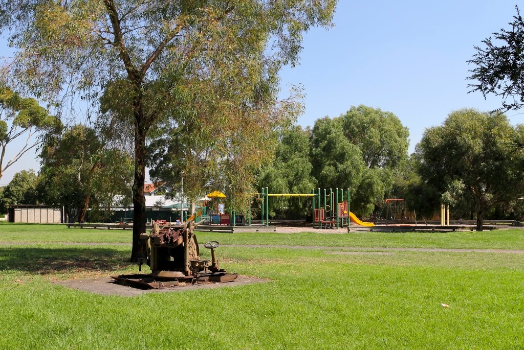 Robinson Reserve | park | 28 McPherson St, Coburg VIC 3058, Australia