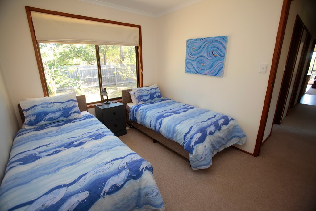 Phillip Island Holiday House -Pet Friendly | real estate agency | 33 Plover St, Cowes VIC 3922, Australia | 0424345646 OR +61 424 345 646