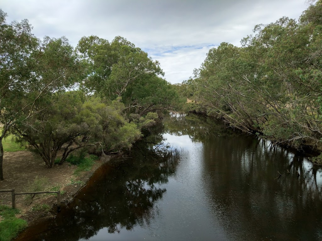 Maali Bridge Park | park | 100 Barrett St, Herne Hill WA 6056, Australia