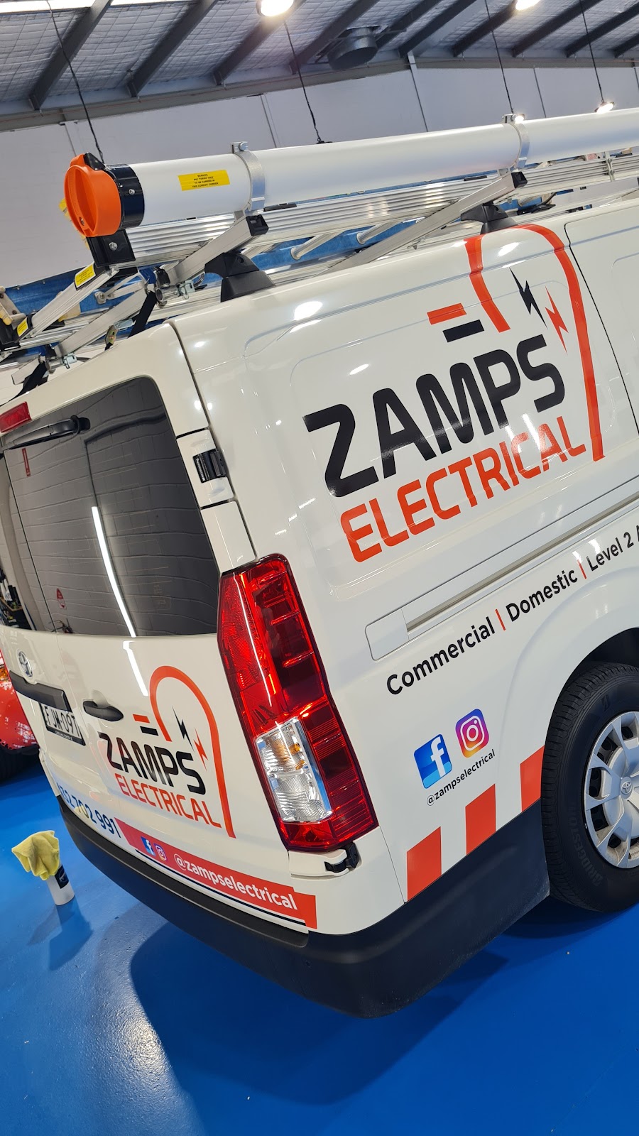 Riverina Sign Co. - Signwriting & Vehicle Branding | 27 Larmer St, Narrandera NSW 2700, Australia | Phone: 1300 676 911