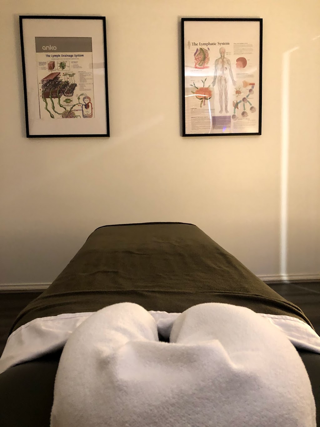 Just Breathe Massage Therapy | 27 Manna Gum Rd, Narellan Vale NSW 2567, Australia | Phone: 0404 742 958