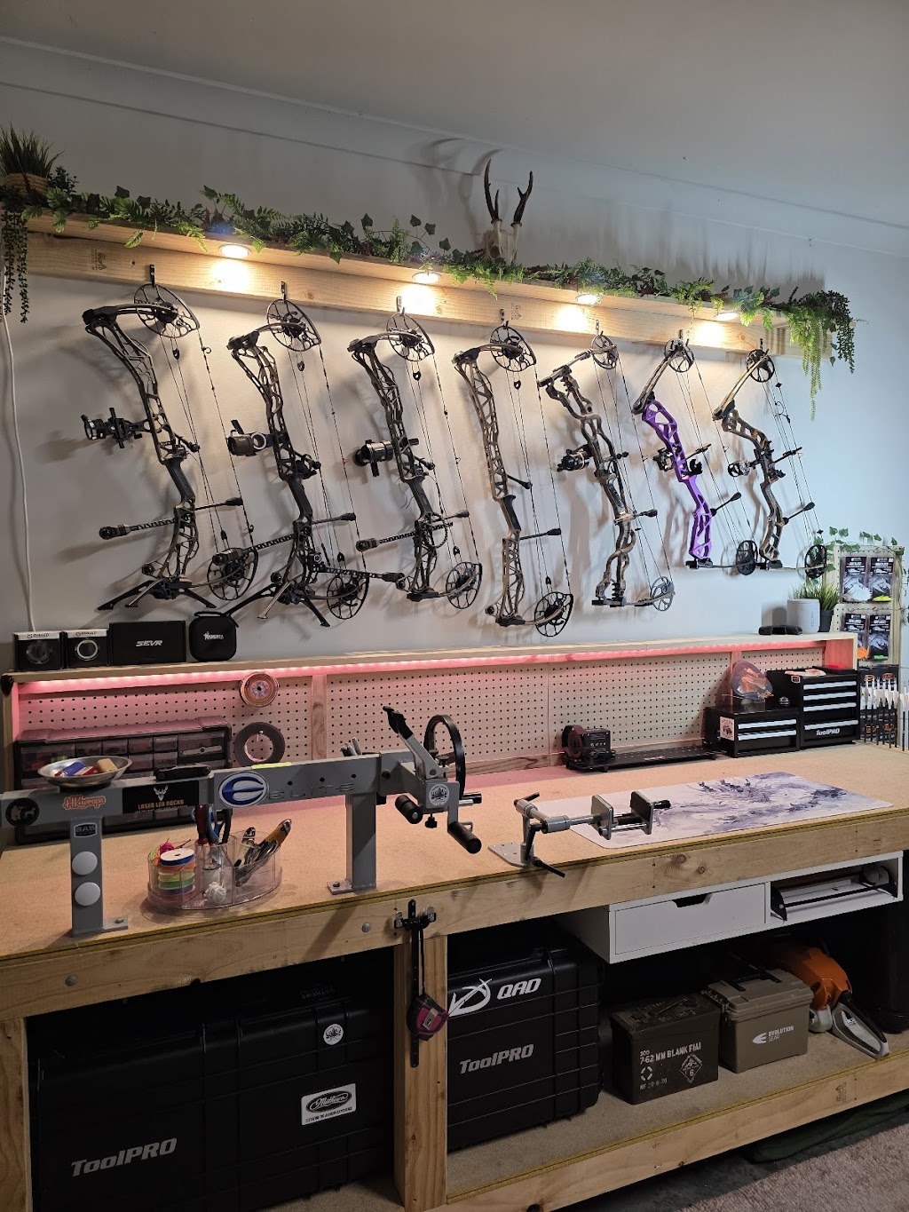 Banded Clovis Archery | 11 Gruber St, Kilcunda VIC 3995, Australia | Phone: 0402 777 056