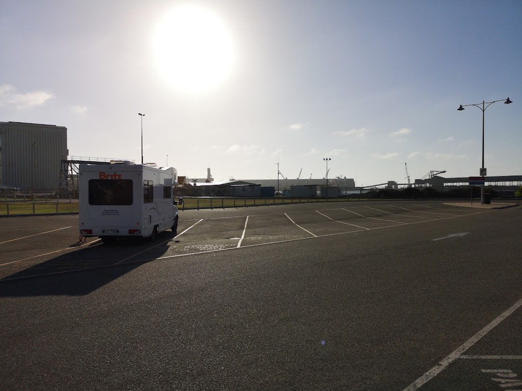 Francis street RV 24h car park | Geraldton WA 6530, Australia | Phone: 0499 880 344