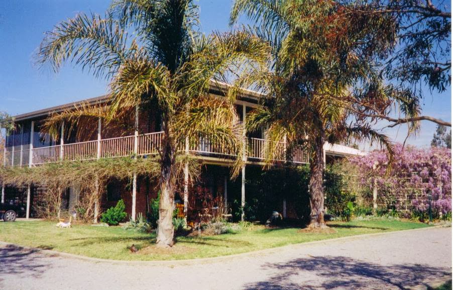 Snug n Tuck Bed & Breakfast | lodging | 6 Telfer Rd, West Tamworth NSW 2340, Australia | 0267622864 OR +61 2 6762 2864