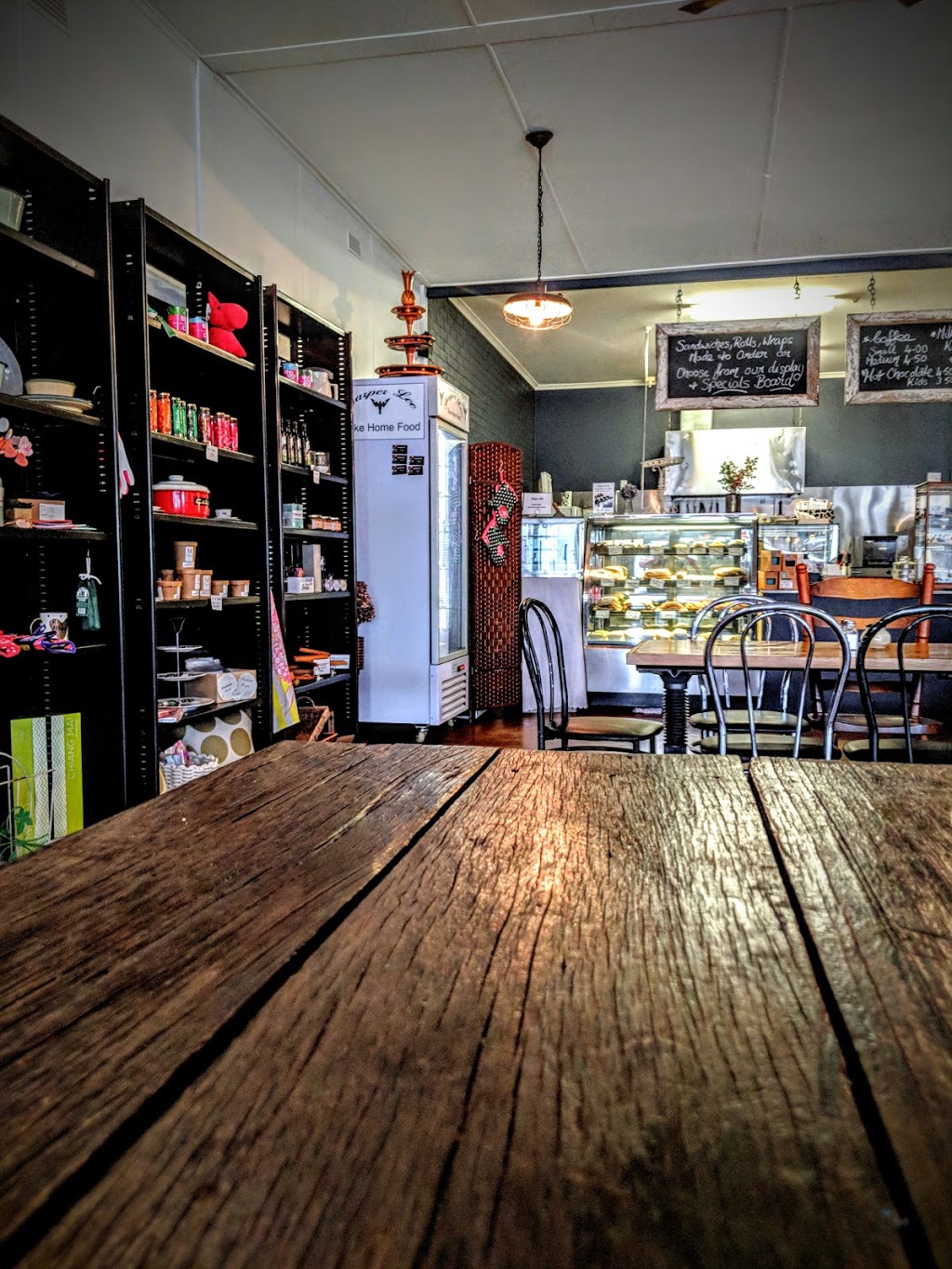 Harper Lee Cafe | cafe | 47 Mollison St, Kyneton VIC 3444, Australia | 0354226620 OR +61 3 5422 6620