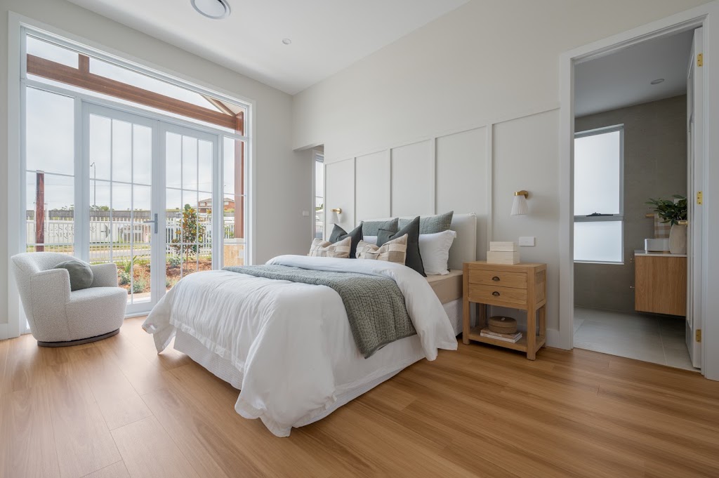 Wisdom Homes - Menangle Park Display Centre | 10 Subzero Cr, Menangle Park NSW 2563, Australia | Phone: (02) 4606 2419