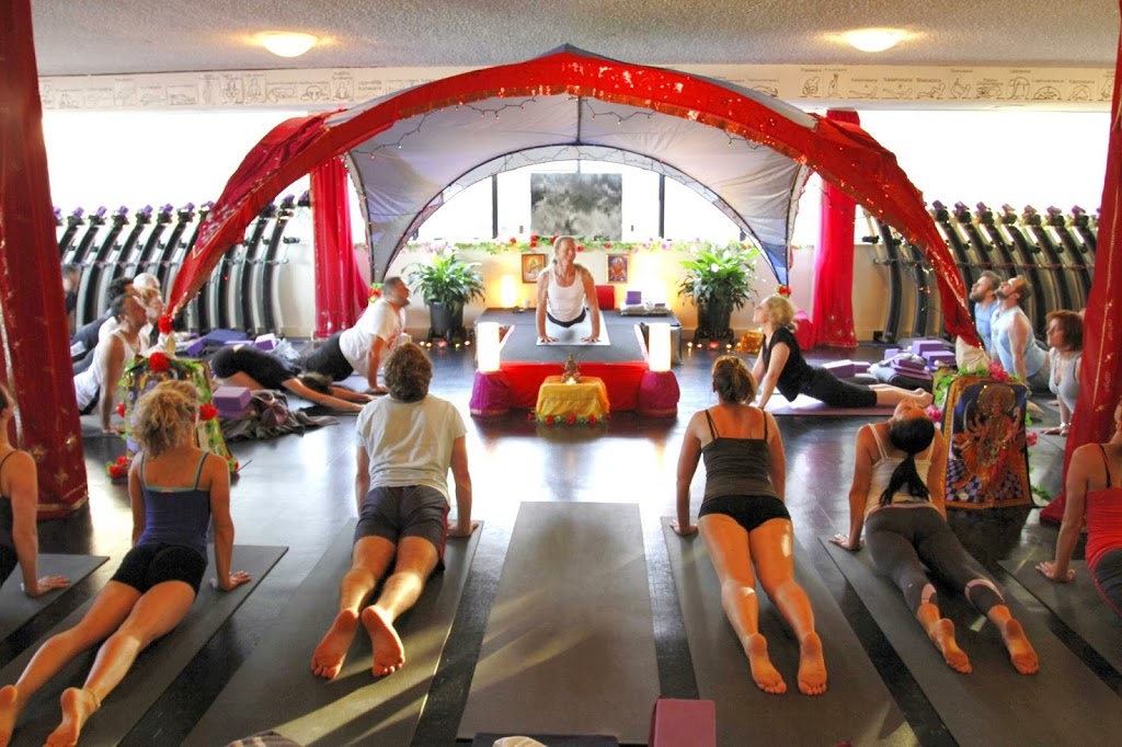 Yogareal Yoga Studio - Albert Park | 45 Victoria Ave, Albert Park VIC 3206, Australia | Phone: 0419 504 831