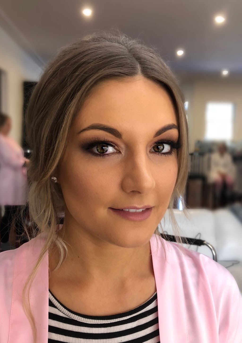 Jackie M Makeup | 6 Rolaine Cl, Lilydale VIC 3140, Australia | Phone: 0401 447 137