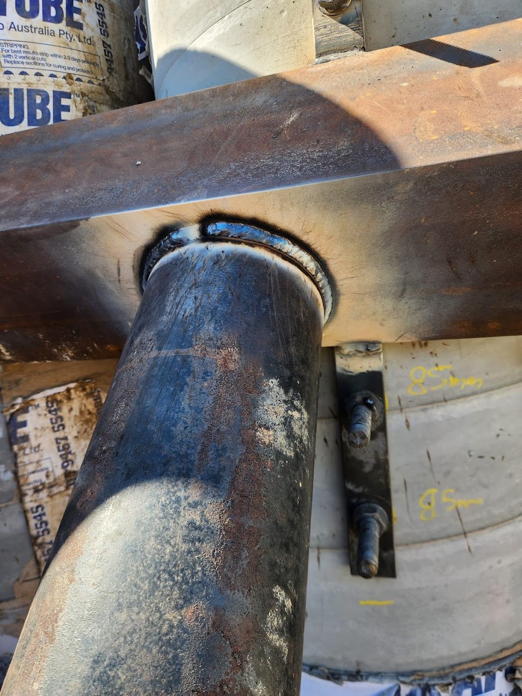 Russell Contracting Pty Ltd | 10 Yellowood Ct, Kensington Grove QLD 4341, Australia | Phone: 0439 316 782