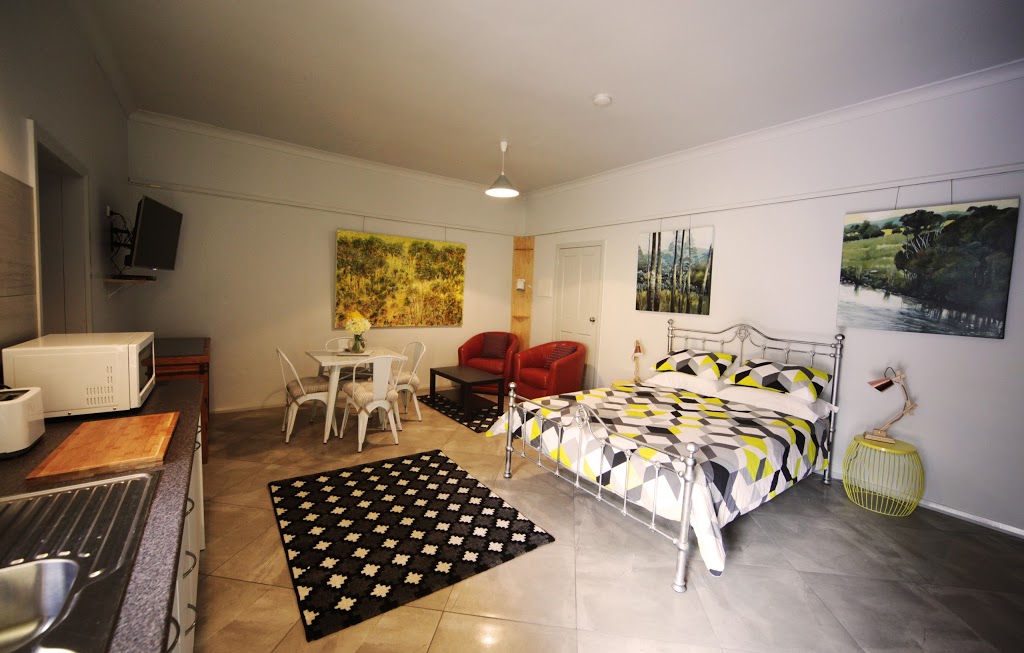 Latrobe Art Apartments | lodging | 63-65 Gilbert St, Latrobe TAS 7307, Australia | 0407593570 OR +61 407 593 570