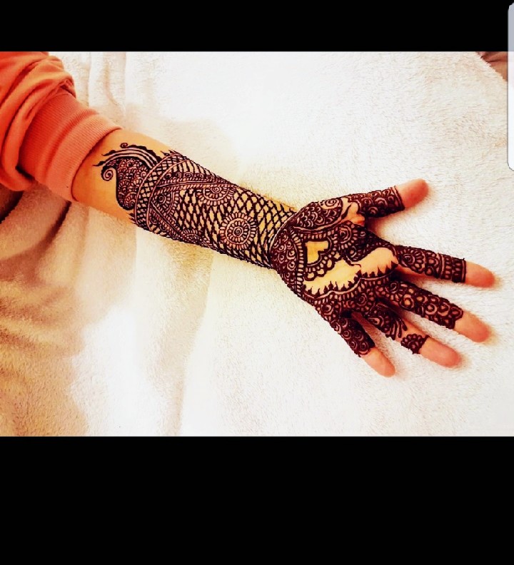 Halima Mehendi Artist | 58 Manchester Rd, Auburn NSW 2144, Australia | Phone: 0469 051 857