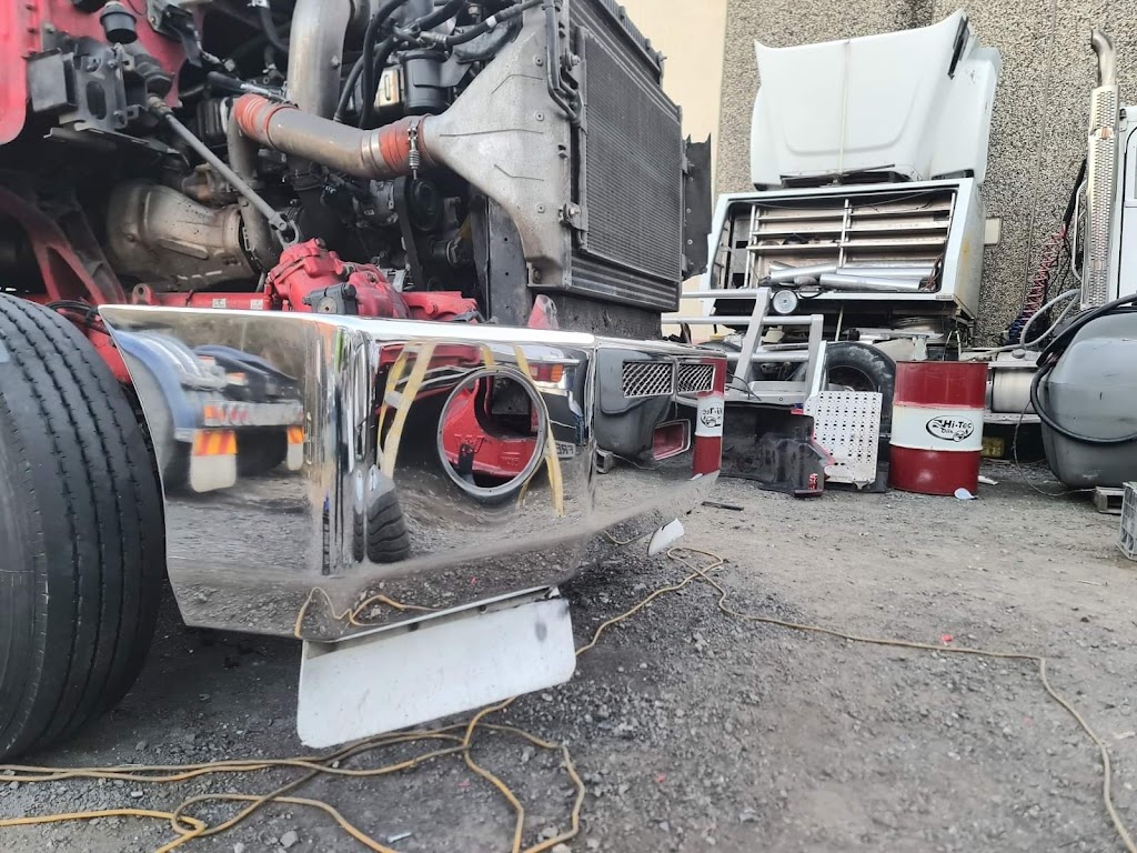 Mobile Truck Polishing | 7 Edgar St, Yagoona NSW 2199, Australia | Phone: 0468 371 051