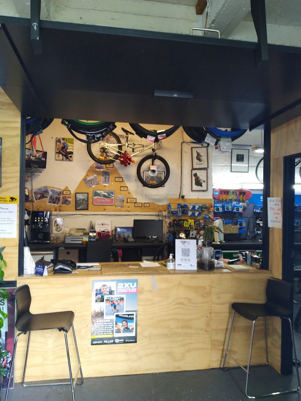 Pista Bikes | bicycle store | 243A Hawthorn Rd, Caulfield North VIC 3162, Australia | 0409016514 OR +61 409 016 514