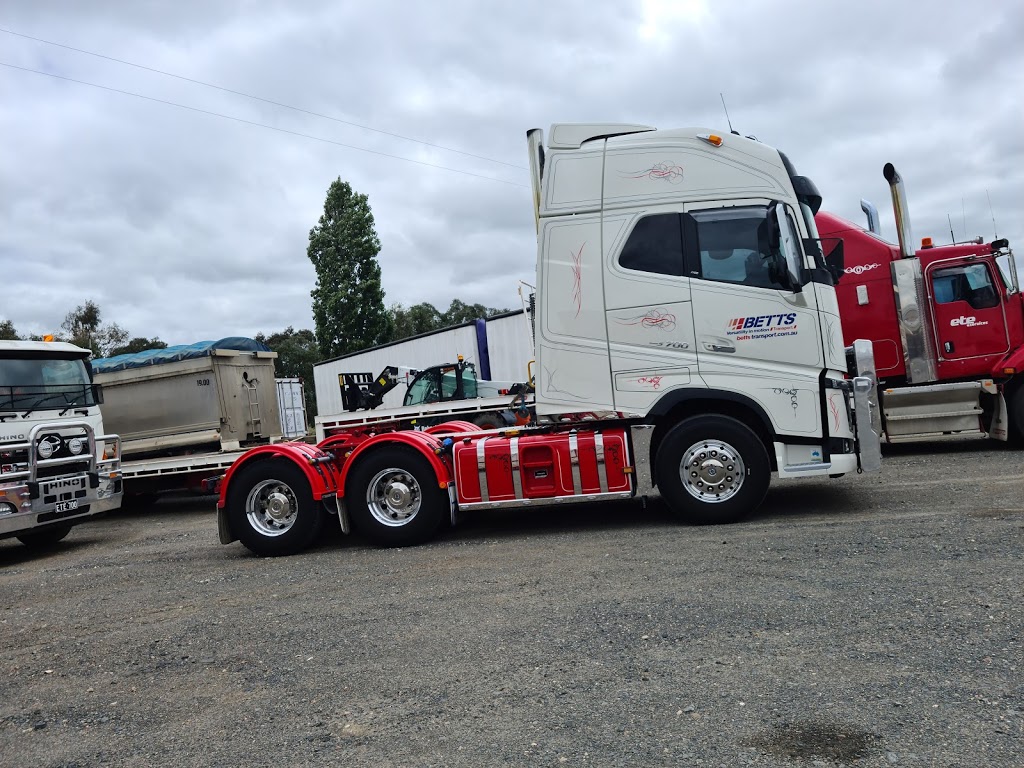 Betts Transport Pty Ltd | 1 Kennington Dr, Tomago NSW 2322, Australia | Phone: (02) 4964 9222