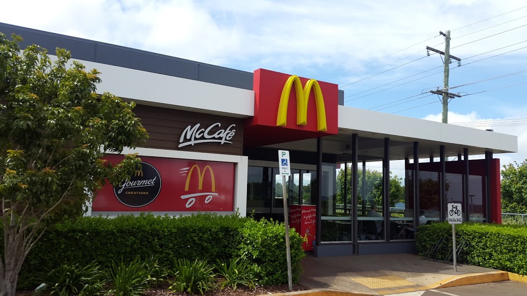 McDonalds | Highfields Village Shopping Centre Highfields Rd, cnr Lauder Drive, Highfields QLD 4352, Australia | Phone: (07) 4615 4570