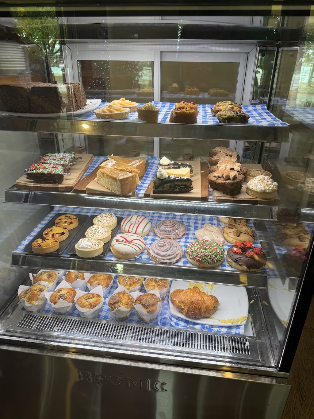 The Channel Cafe | Shop 3/2 Belmont St, Swansea NSW 2281, Australia | Phone: (02) 4970 4430