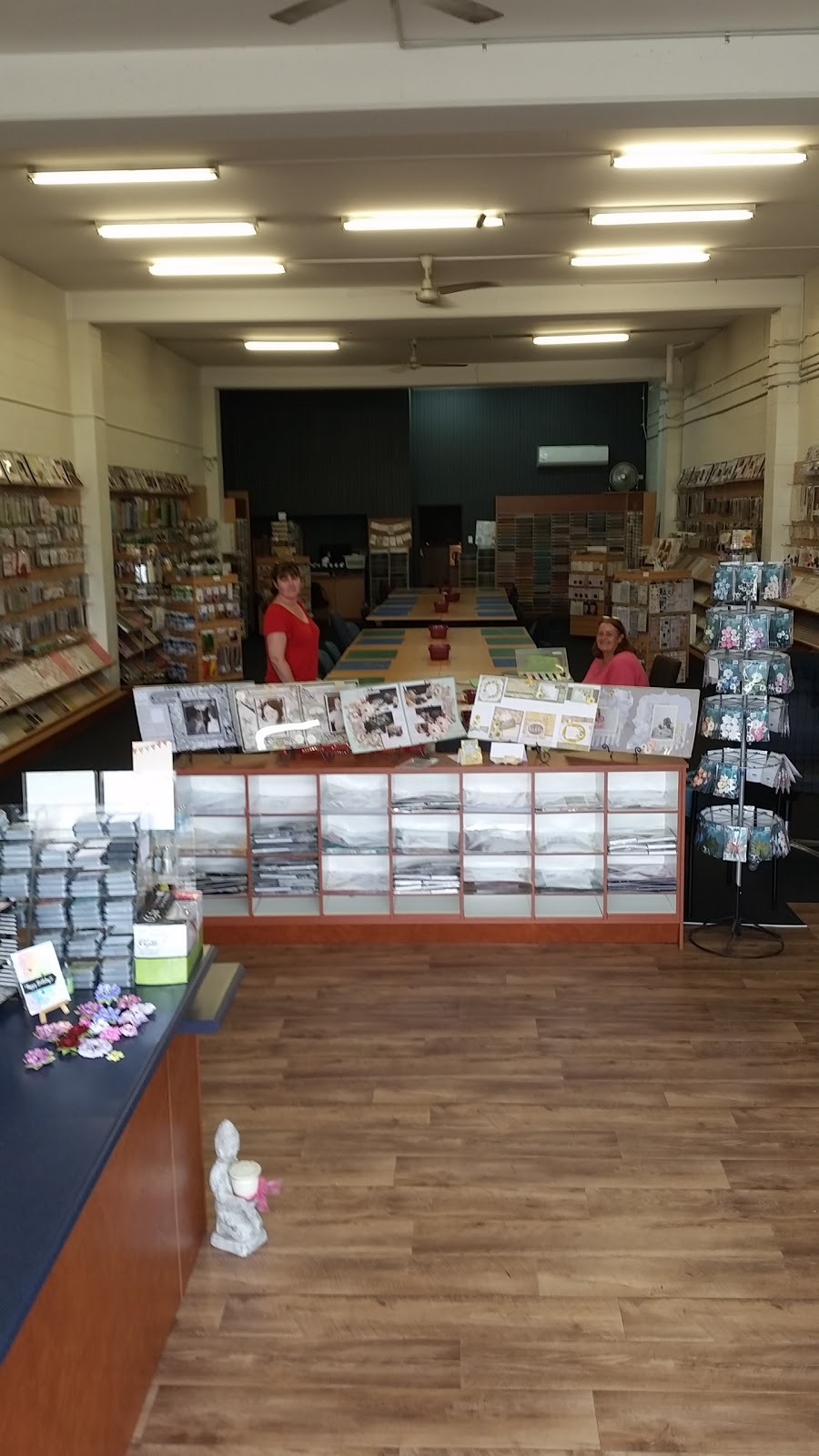 Scrapbook Superstore | store | Shop 1/157 Smith St, South Penrith NSW 2750, Australia | 0247222152 OR +61 2 4722 2152