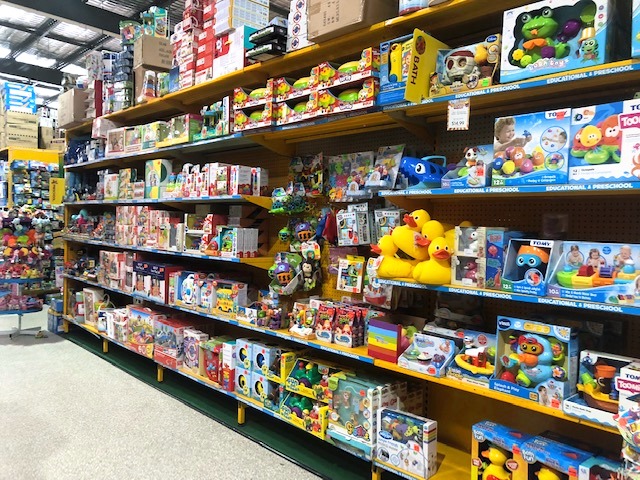 Mr Toys Toyworld Lawnton | 721 Gympie Rd, Lawnton QLD 4501, Australia | Phone: (07) 3881 1250