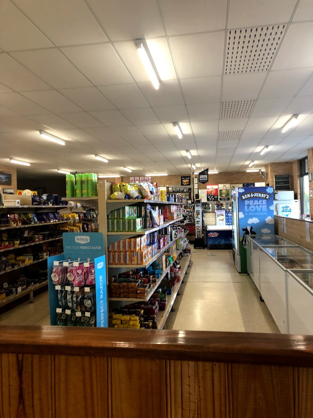 Bremer Bay General & Liquor Store | supermarket | Bremer Bay Po, 1 Mary St, Bremer Bay WA 6338, Australia | 0898374015 OR +61 8 9837 4015