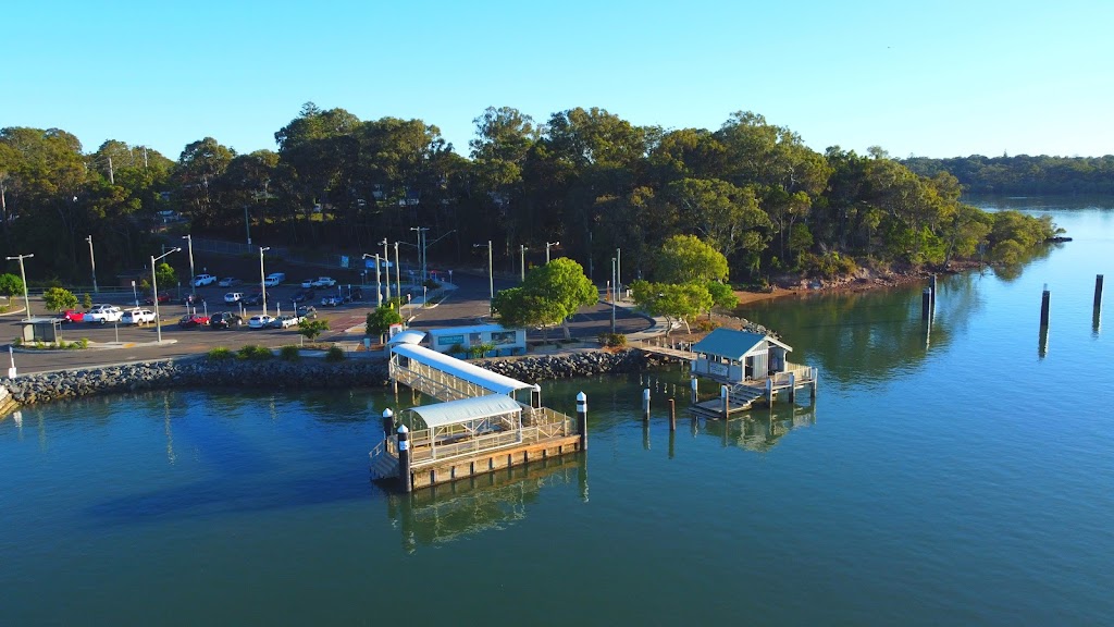 PARADISE PROPERTY AGENTS | 38 Blue Waters Cres, MacLeay Island QLD 4184, Australia | Phone: 0412 440 187
