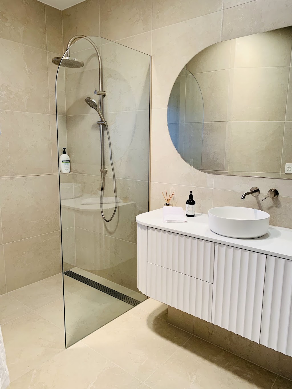 Caulking services by S Mathieson | Unit 25/291 Darlington Dr, Banora Point NSW 2486, Australia | Phone: 0404 141 836