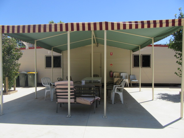 Darlington Point Accommodation - Goman VIP Units | lodging | Lot 3 Campbell St, Darlington Point NSW 2706, Australia | 0429684242 OR +61 429 684 242