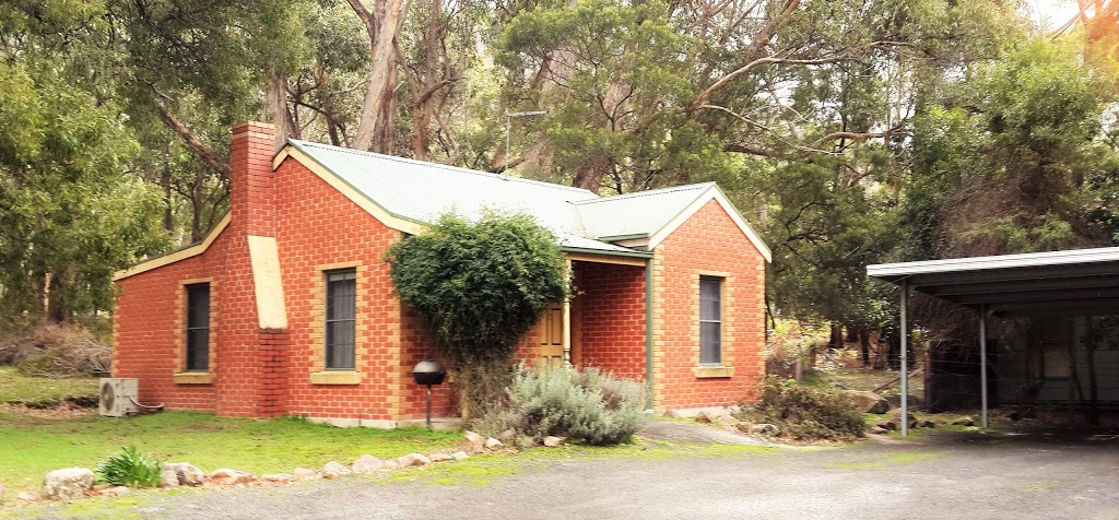 Heatherlie Cottages Halls Gap | 23 Mt Zero Rd, Halls Gap VIC 3381, Australia | Phone: (03) 5358 4822