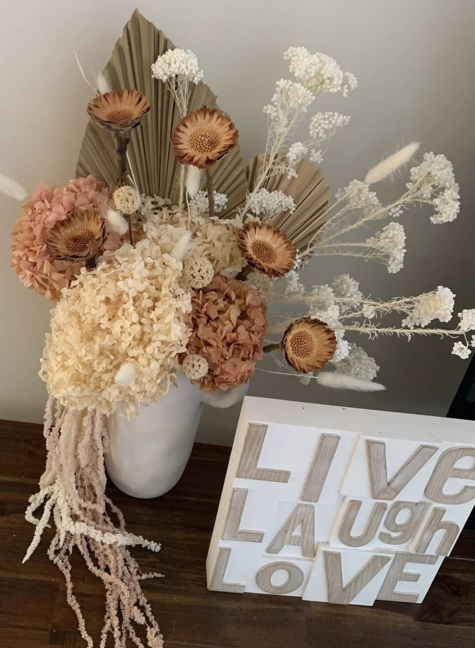 Blossoms Of Love By Shell | 1/16-30 Willmington Rd, Luddenham NSW 2745, Australia | Phone: 0451 384 171