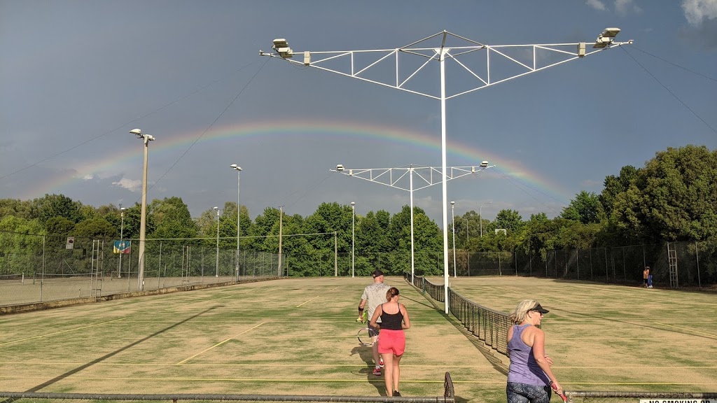 Cowra Tennis Club | Visitor Information Centre, Lachlan Valley Way, Cowra NSW 2794, Australia | Phone: (02) 6342 1671