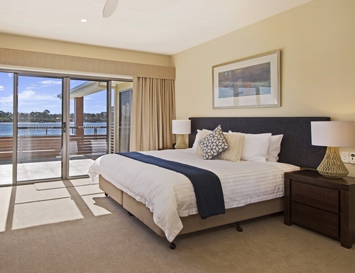 Ana Mandara Luxury Bed & Breakfast | 152 Settlement Point Rd, Port Macquarie NSW 2444, Australia | Phone: 0422 181 471