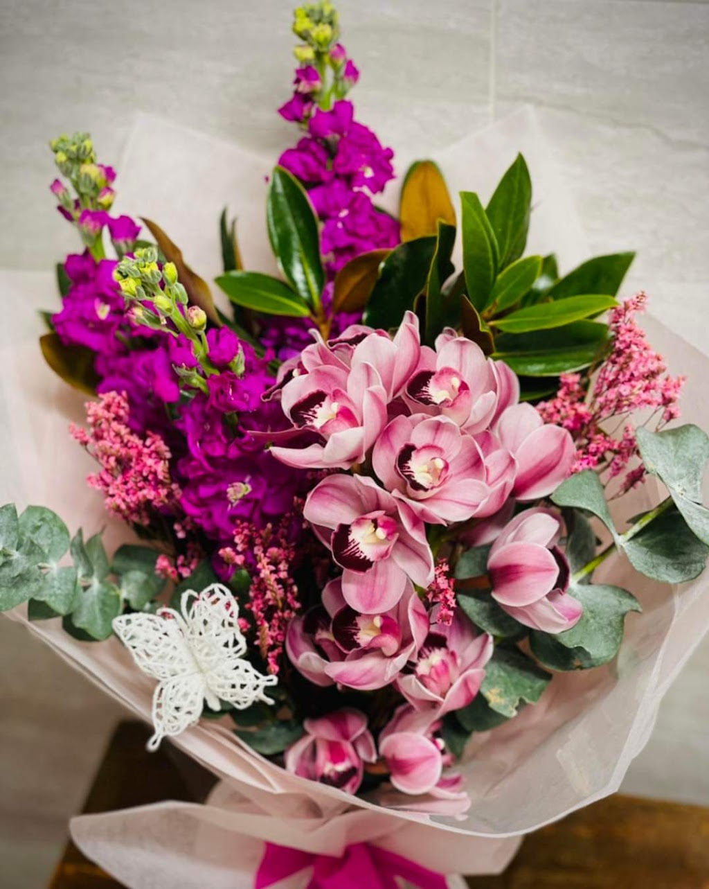 Floral Artistry by Yvonne | 8 Woodgrove Ave, Harrington Park NSW 2567, Australia | Phone: 0404 488 757