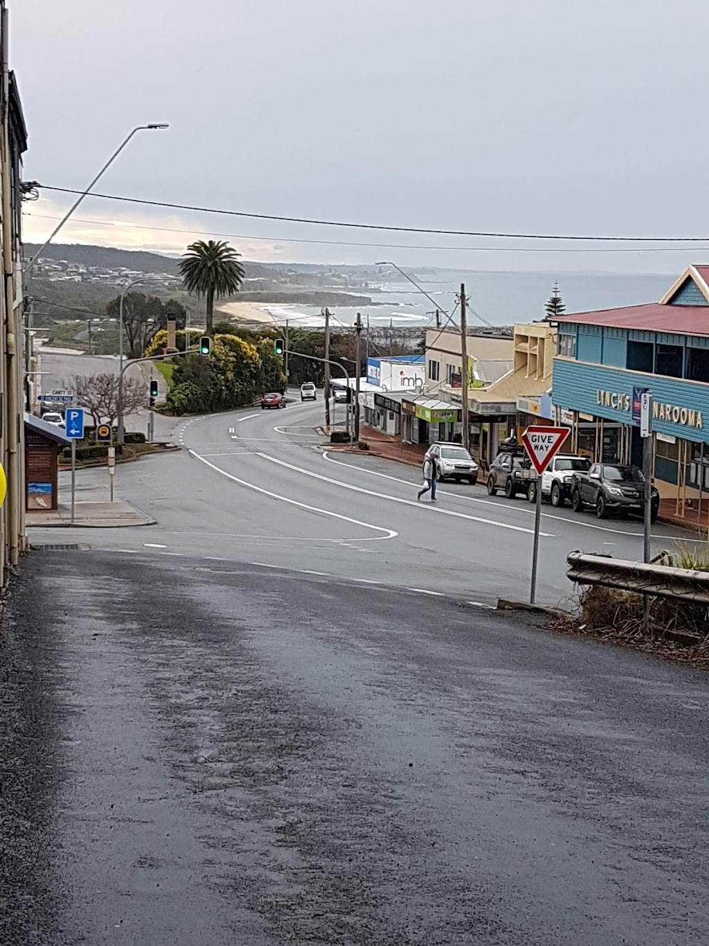 Caseys Cafe | cafe | 120 Wagonga St, Narooma NSW 2546, Australia | 0244761241 OR +61 2 4476 1241