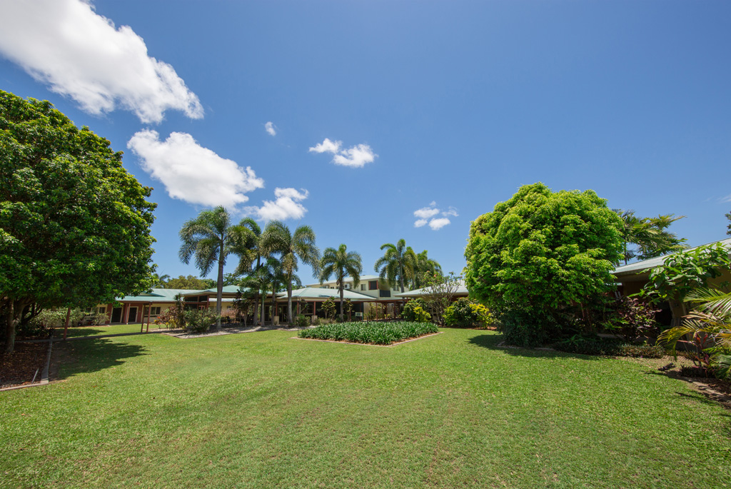 Eureka Cascade Gardens Cairns | real estate agency | 17 Mount Milman Dr, Smithfield QLD 4878, Australia | 1800356818 OR +61 1800 356 818