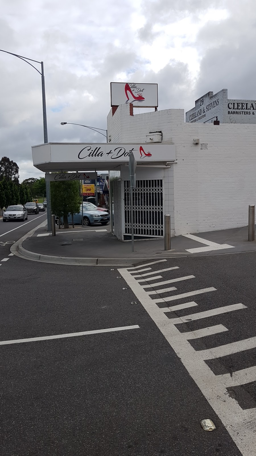 Cilla & Dot | shoe store | 31 Watsonia Rd, Watsonia VIC 3087, Australia | 0394353755 OR +61 3 9435 3755