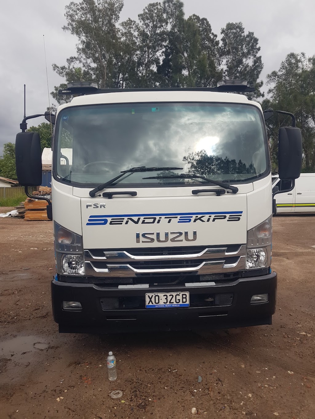 Sendit Skips - Skip Bin Hire and Waste Management Sydney | Unit 73/465-479 The Boulevarde, Kirrawee NSW 2232, Australia | Phone: 0416 375 347