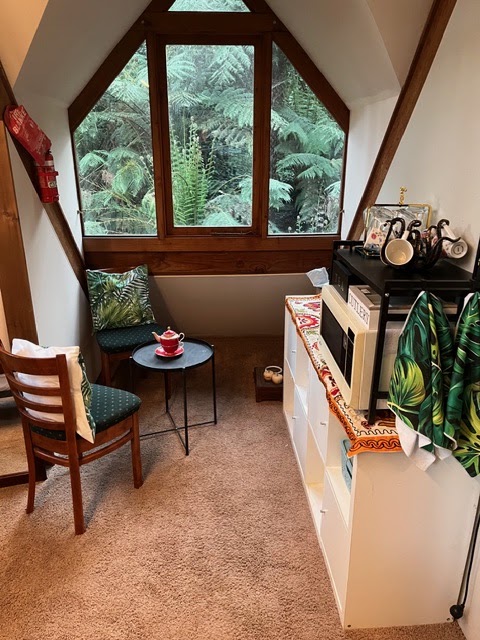 Living Waters Accommodation | 76 Sassafras Creek Rd, Sherbrooke VIC 3789, Australia | Phone: 0449 606 865