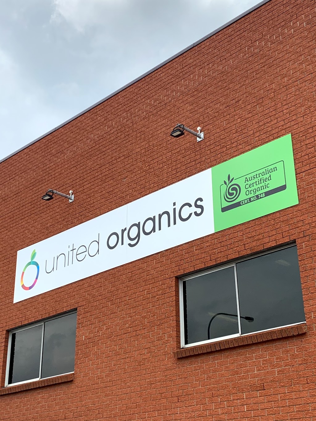 United Organics | food | 109 Randolph St, Rocklea QLD 4106, Australia | 0732785997 OR +61 7 3278 5997