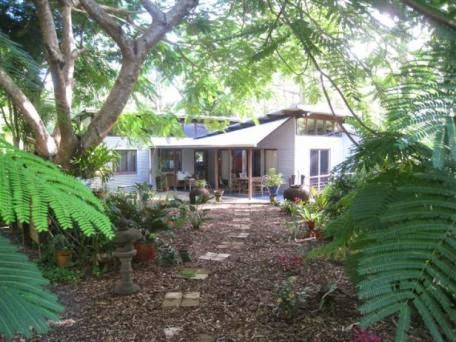 Turmeric Gardens | lodging | 46 Citrus Rd, Palmwoods QLD 4555, Australia | 0754788651 OR +61 7 5478 8651